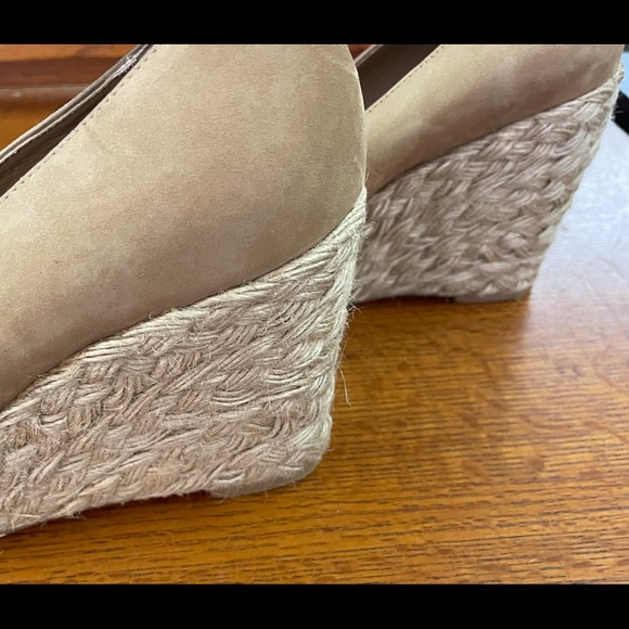 M Patrick Peep Toe Espadrilles 8.5M Beautiful camel color. Goes with everything! - Picture 2 of 4